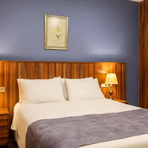  Апартаменты Cihangir & Suites